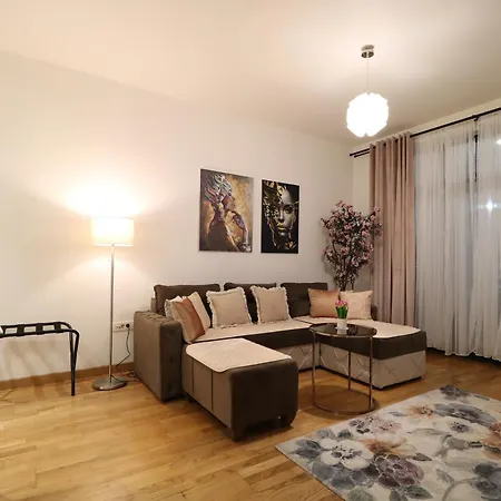 Waterfront Shine * 贝尔格莱德