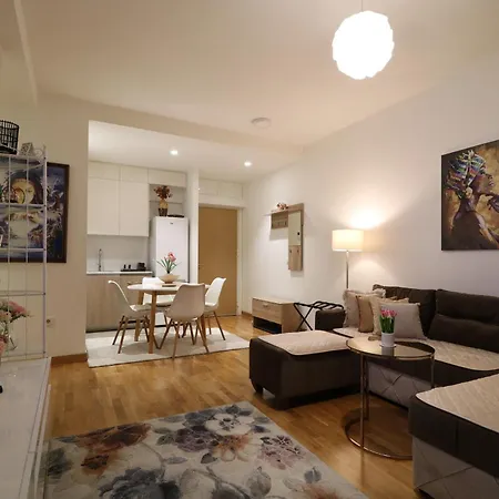 Waterfront Shine Apartment