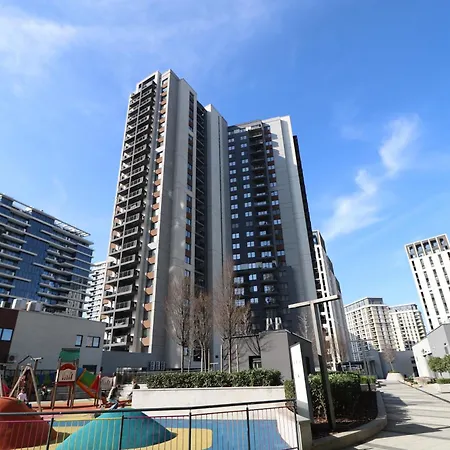 Waterfront Shine Apartment Belgrade